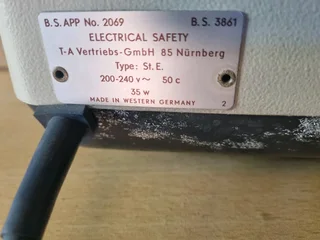 Electric type writer