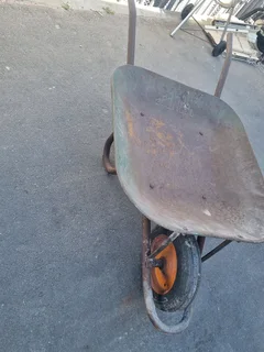 Wheel barrow