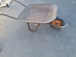 Wheel barrow