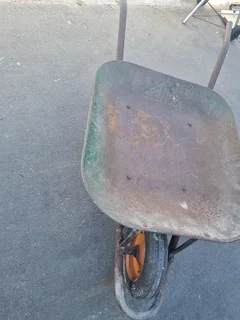 Wheel barrow