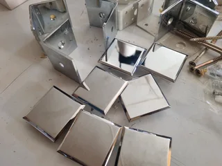 Glass wall clamp
