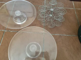 Plastic cake and cupcake stand