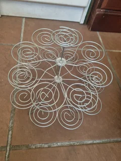 Plastic cake and cupcake stand