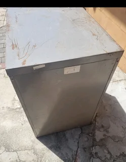 Metal filing cabinet and drawer with wheels