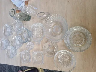 Glass crockery