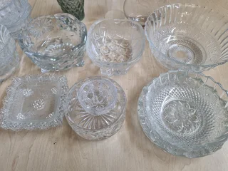 Glass crockery