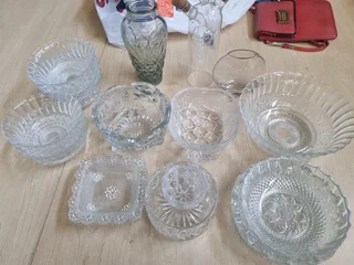 Glass crockery