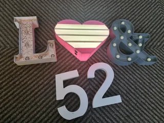 Deco lights and wooden numbers