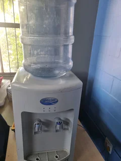 Glacier water dispenser