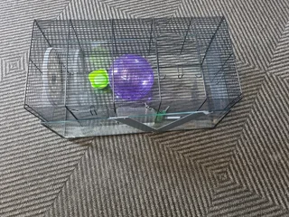 Old cage selling as a parts