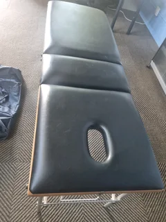 Portable massage bed with bag
