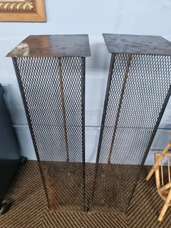 Metal mesh display stands