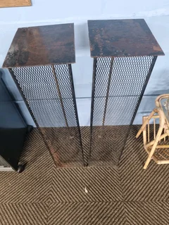 Metal mesh display stands