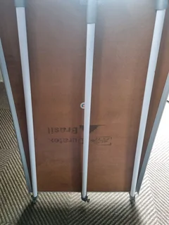 Parrot ground flip white board