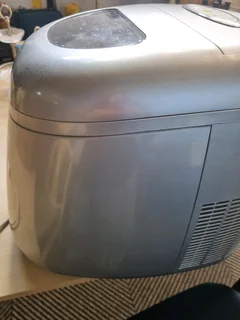 Old ice maker need attention