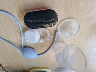 Electric breast pump