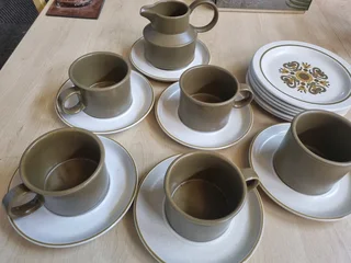 Vintage midwinter tea set