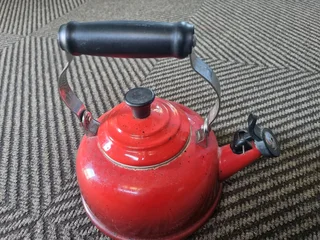 Lecreuset old tea kettle