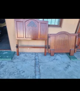 Wooden single head board