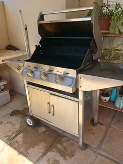 Patio braai  R2500-00