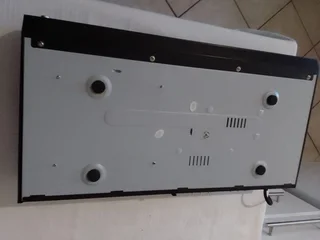 1 x Telefunken 5.1 Channel DVD Player TDV 500UB in Excellent Condition.