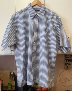 Mens Clothing Items Size L - Bag of 6 items for R100