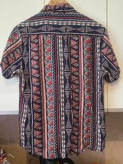 Mens Clothing Items Size L - Bag of 6 items for R100