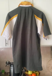 Men's clothing items size M - 8 pieces for R100