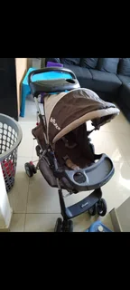 Baby bounce stroller