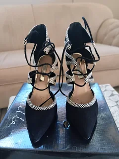 Luella high heels R400