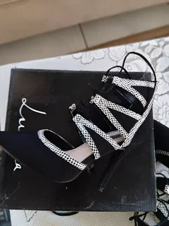Luella high heels R400