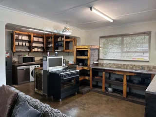 Beautiful 3-Bedroom Home for Sale – Forest Hills, Kloof 