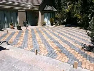 BRICK PAVING 0813664446