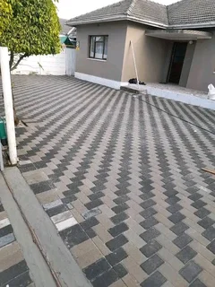 PAVING 0813664446 labour only