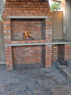 BRAAI AREAS BUILDER 081 366 4446