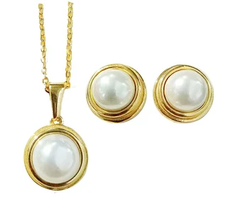 CASH FOR GOLD. Sell your old Gold, Silver or Diamond jewellery for Cash.