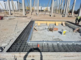 Steel reinforcement and shattering