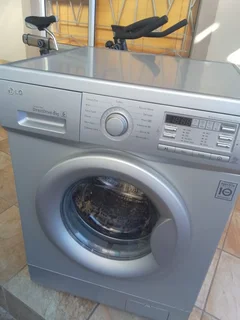 Lg Direct Drive 8kg Frontloader R2600   0627935429