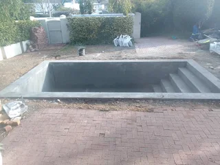 Bricklaying plastering and skimming