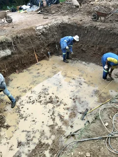 Bricklaying, plastering and skimming