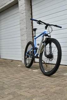 Giant anthem Bikes - Ad posted by Gabriel Burke