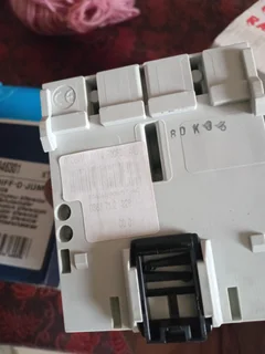 General Electric (GE) "DIFF-O-JUMP Residual Current Circuit Breaker (RCCB).