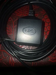 GPS active antenna with magnetic base
