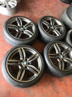 19 inch BMW original rims (OEM) with run flats tyres BMW F30 335i 5 series 6 series BMW M3 M2 M4