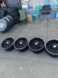 19 inch Mercedes Multi Spoke AMG look 8j all around Replicals pcd 5/112 good for A45