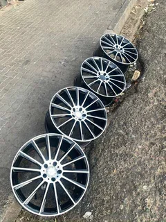 20 inch Mercedes Benz AMG rims-mags  set available (reps) they are narrow and wide) pcd 5/112