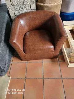 brand new tubchair