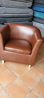 brand new tubchair