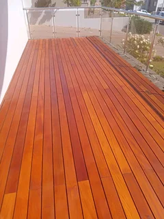 Dustless floor sanding and repairing