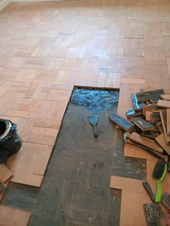 Dustless floor sanding and repairing